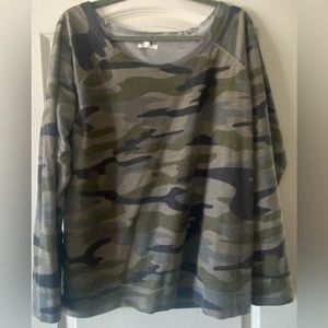 MAURICES - Camo Long Sleeved T-Shirt